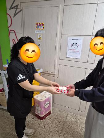 5월 활동 사진 - 숨은 빛 감사 인사  이미지